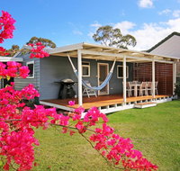 Hayes Beach House - Jervis Bay - Pet Friendly - SA Accommodation