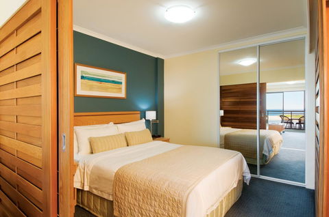 Oaks The Entrance Waterfront Suites - SA Accommodation 3