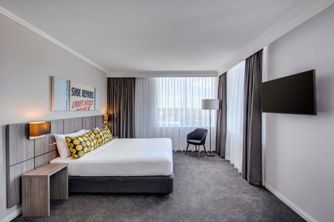Mercure Sydney Bankstown - SA Accommodation 3