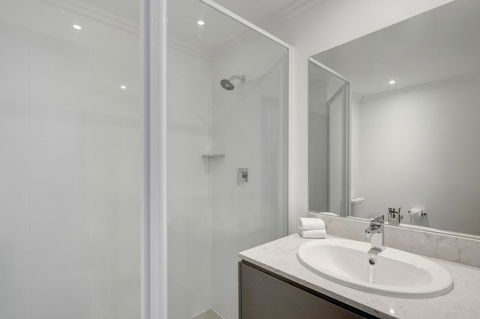 Mercure Sydney Bankstown - SA Accommodation 16