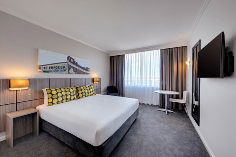 Mercure Sydney Bankstown - SA Accommodation 2