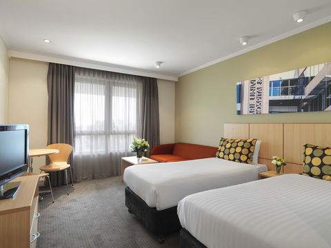 Mercure Sydney Bankstown - SA Accommodation 7