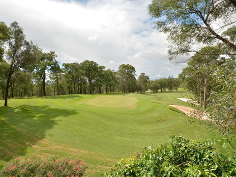 Villa 3br Margarita Villa Located Within Cypress Lakes Resort - SA Accommodation 2