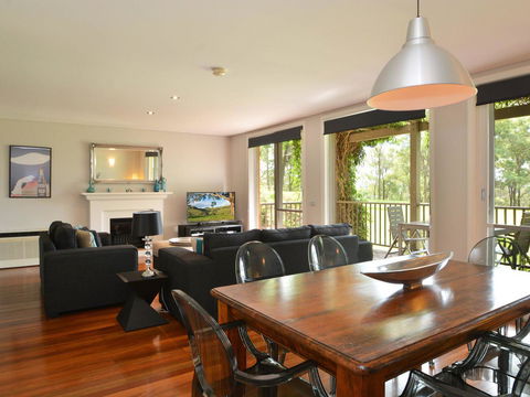 Villa 3br Margarita Villa Located Within Cypress Lakes Resort - SA Accommodation 11