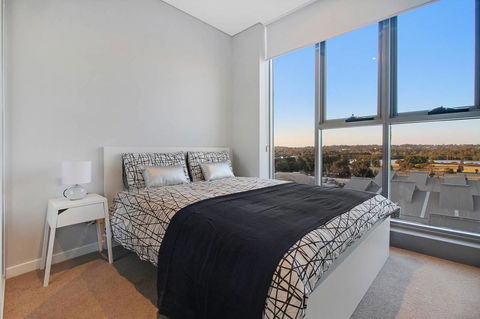 Brand New 3 Bedrooms Apt With Waterfront View - SA Accommodation 16