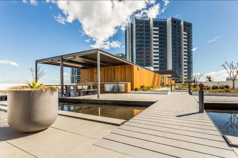 Brand New 3 Bedrooms Apt With Waterfront View - SA Accommodation 4