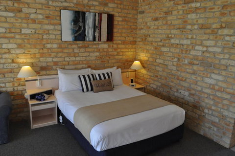 Mollymook Surfbeach Motel & Apartments - SA Accommodation 4