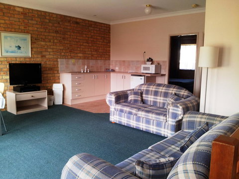 Mollymook Surfbeach Motel & Apartments - SA Accommodation 40