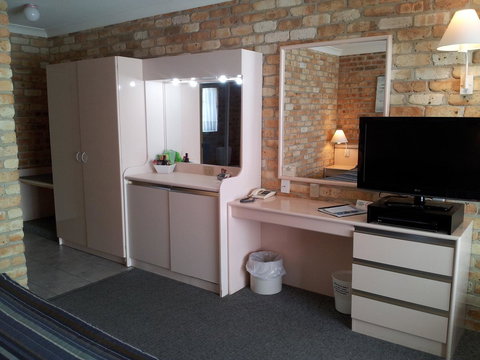 Mollymook Surfbeach Motel & Apartments - SA Accommodation 19