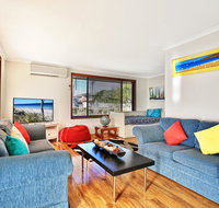 Sandy Toes Beach House Jervis Bay - 2min to Beach - SA Accommodation