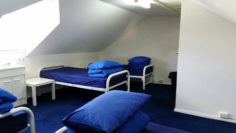 Summer House Kings Cross - SA Accommodation 14