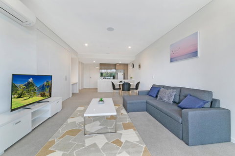 Stylish And Neat Two Bed Apartment In Wentworth Point - SA Accommodation 1