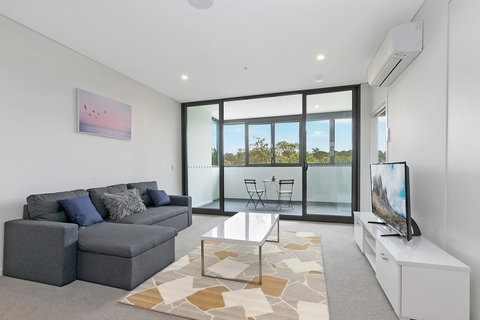 Stylish And Neat Two Bed Apartment In Wentworth Point - SA Accommodation 0