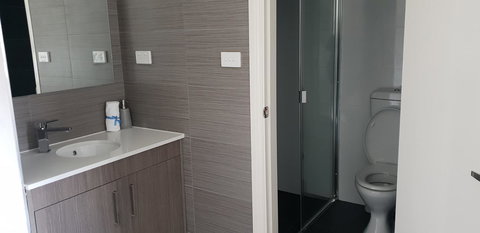 Carlton Suites - SA Accommodation 9