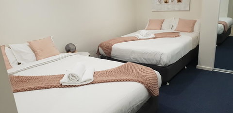 Carlton Suites - SA Accommodation 12