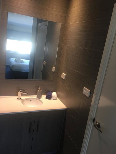 Carlton Suites - SA Accommodation 31