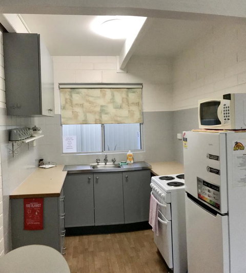 Kon Tiki Apartments - SA Accommodation 12