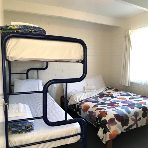 Kon Tiki Apartments - SA Accommodation 27