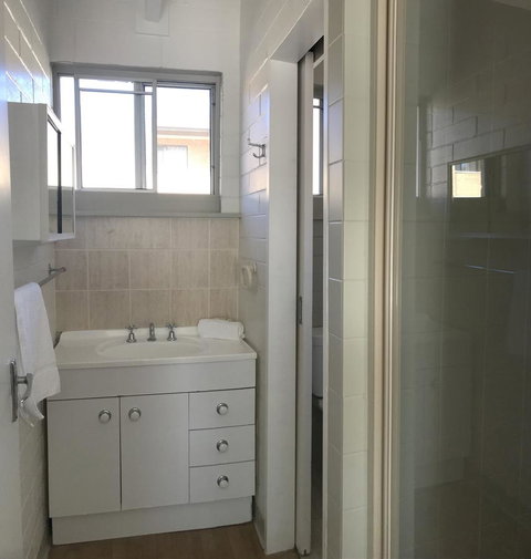 Kon Tiki Apartments - SA Accommodation 8