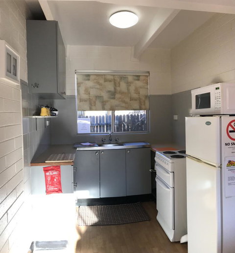 Kon Tiki Apartments - SA Accommodation 17