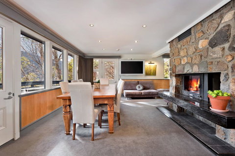 Pure Chalet Thredbo - SA Accommodation 14