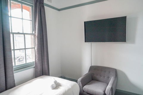 Oasis On Beamish Hotel - SA Accommodation 10