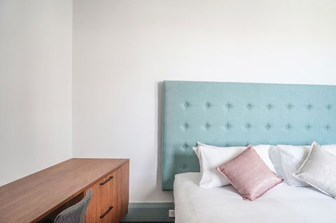 Oasis On Beamish Hotel - SA Accommodation 24
