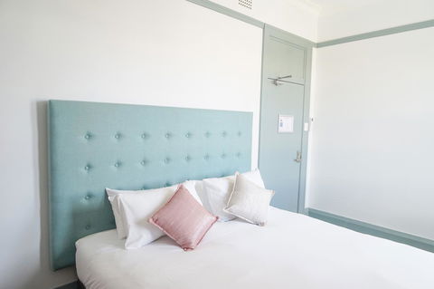 Oasis On Beamish Hotel - SA Accommodation 23