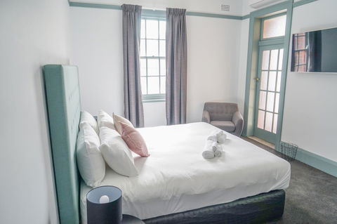 Oasis On Beamish Hotel - SA Accommodation 3