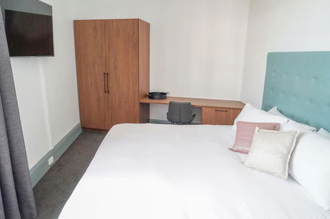 Oasis On Beamish Hotel - SA Accommodation 15