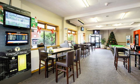Nightcap At Hume Hotel - SA Accommodation 23