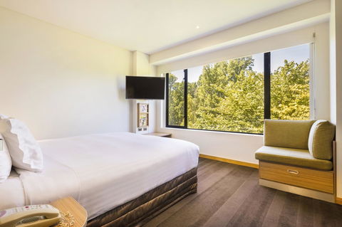 Crowne Plaza Canberra, An IHG Hotel - SA Accommodation 30