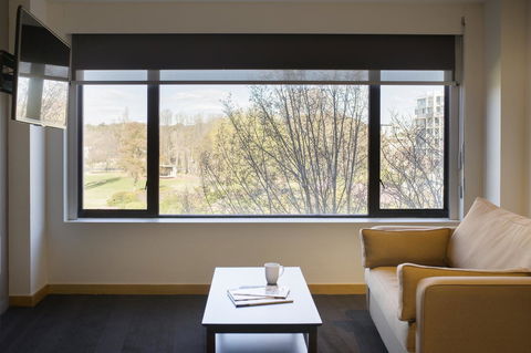 Crowne Plaza Canberra, An IHG Hotel - SA Accommodation 29