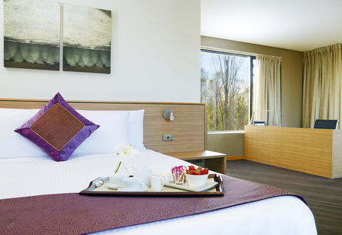 Crowne Plaza Canberra, An IHG Hotel - SA Accommodation 44