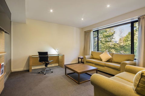 Crowne Plaza Canberra, An IHG Hotel - SA Accommodation 37
