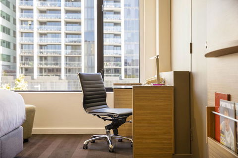 Crowne Plaza Canberra, An IHG Hotel - SA Accommodation 40