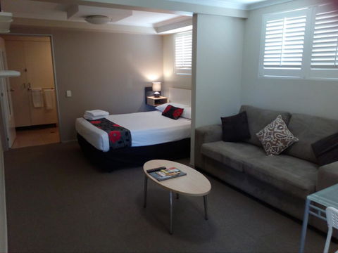 Brisbane Street Studios - SA Accommodation 2