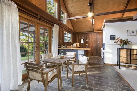 BROWNS COTTAGE - SA Accommodation 2