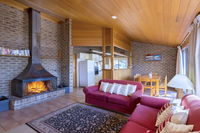 Bundilla 4- Townhouse with Wifi