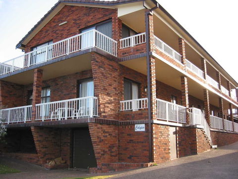 Calypso, Unit 1 - The Entrance, NSW - SA Accommodation 1