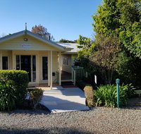 Camelot Cottages - SA Accommodation