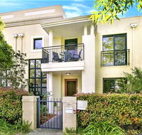 Campbelltown Most Sought After Park Central Home - SA Accommodation
