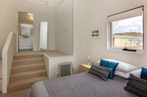 Cascades 18/3 Kurrajong Street - SA Accommodation 3