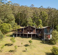 Chalet Beaumont - alluring appeal  stunning views - SA Accommodation