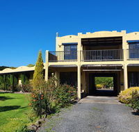 Chateau Bass - SA Accommodation