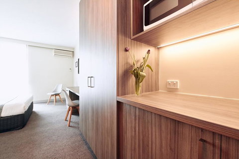 Club Laverton - SA Accommodation 2