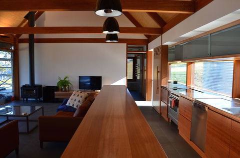 Coast House Tasmania - SA Accommodation 1