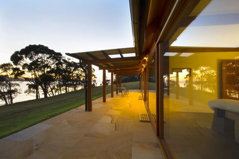 Coast House Tasmania - SA Accommodation 3