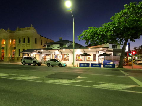 Coffee House Apartment Motel - SA Accommodation 1