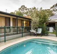 Courtsidecottage Bed and Breakfast - SA Accommodation